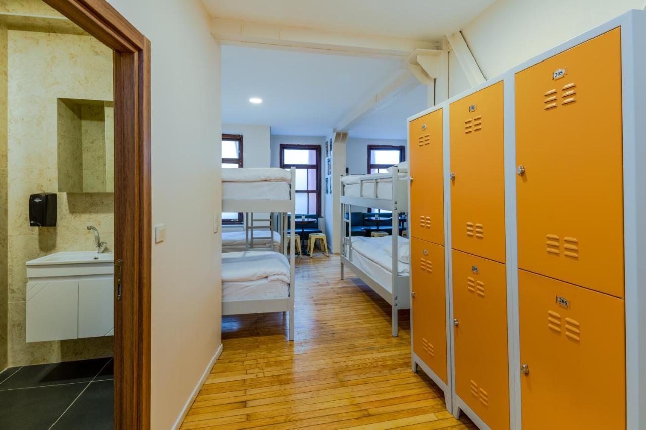 Sanat Hostel Taksim Стамбул Екстер'єр фото
