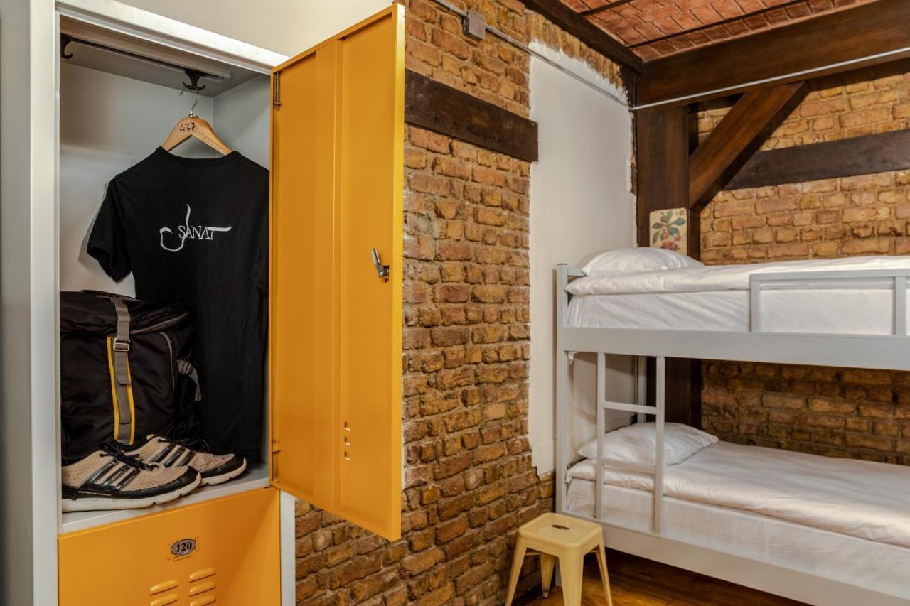 Sanat Hostel Taksim Стамбул Екстер'єр фото